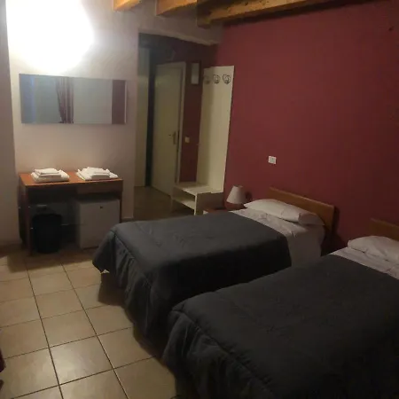 Il Borgo Hotel Modène