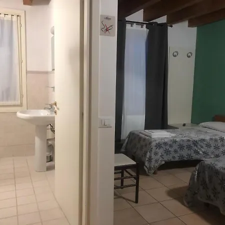 Il Borgo * Modène